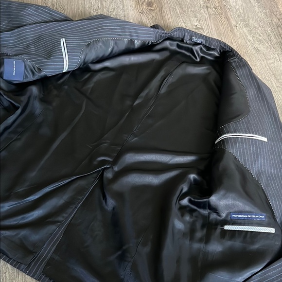 Tommy Hilfiger black and blue Pinstripe 100% Wool Blazer Two Button Lined 42L - Picture 7 of 9